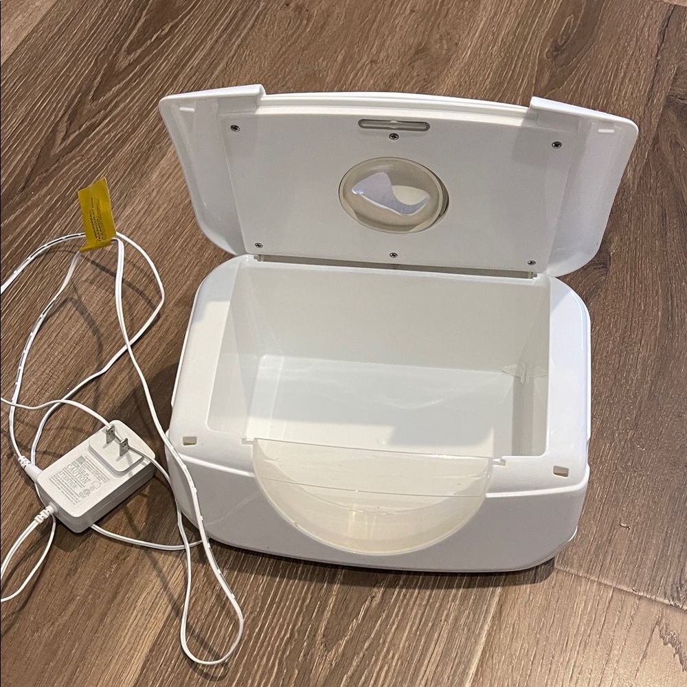White Wipe Warmer